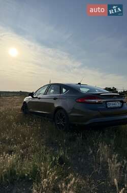 Седан Ford Fusion 2018 в 