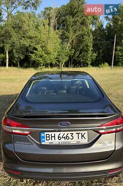 Седан Ford Fusion 2018 в 