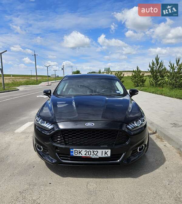 Седан Ford Fusion 2016 в Гоще