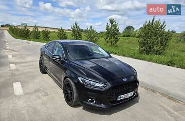 Седан Ford Fusion 2016 в 