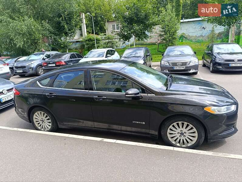 Седан Ford Fusion 2013 в Киеве