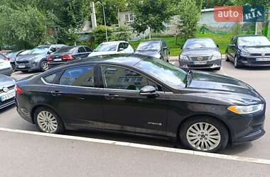 Седан Ford Fusion 2013 в 