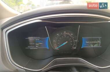Седан Ford Fusion 2013 в 