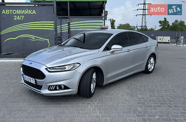 Седан Ford Fusion 2016 в Дніпрі