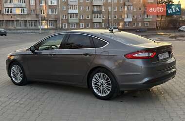 Седан Ford Fusion 2014 в 