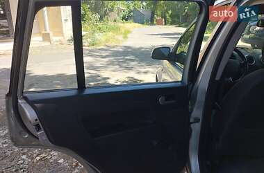 Хэтчбек Ford Fusion 2006 в 