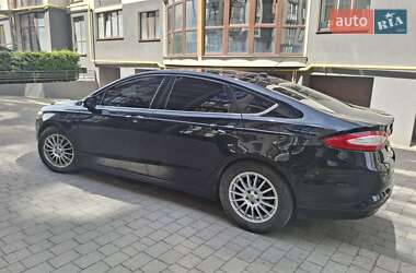 Седан Ford Fusion 2015 в Івано-Франківську