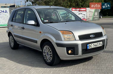Хэтчбек Ford Fusion 2008 в 
