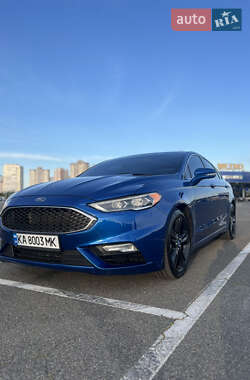 Седан Ford Fusion 2016 в 