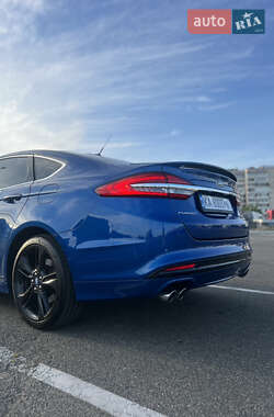 Седан Ford Fusion 2016 в 