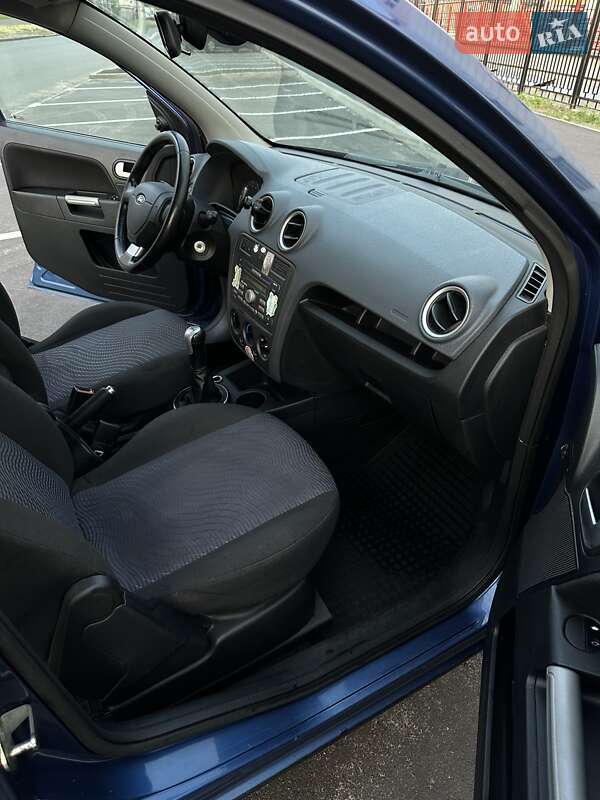 Хэтчбек Ford Fusion 2006 в Киеве