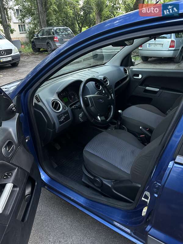 Хэтчбек Ford Fusion 2006 в Киеве