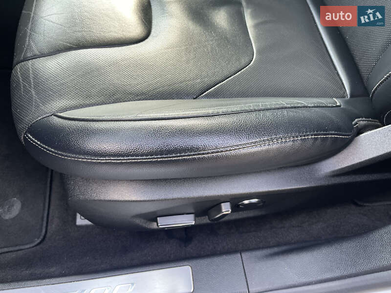 Седан Ford Fusion 2018 в Львові