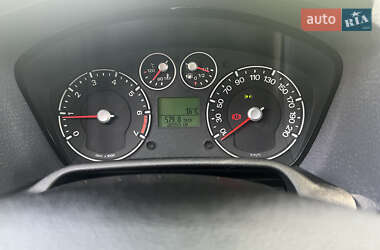 Хэтчбек Ford Fusion 2005 в 