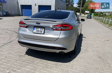Седан Ford Fusion 2016 в 