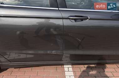 Седан Ford Fusion 2017 в 