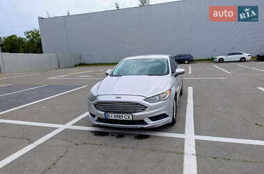 Седан Ford Fusion 2016 в 