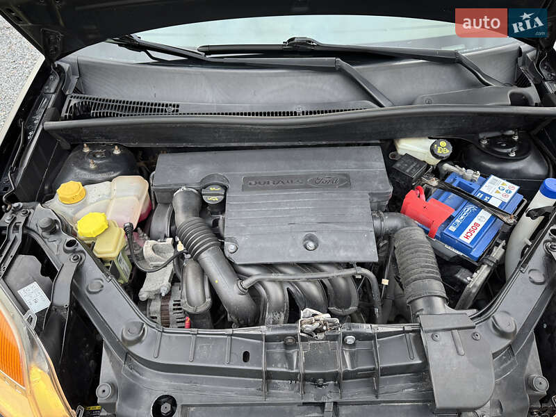 Хетчбек Ford Fusion 2008 в Луцьку