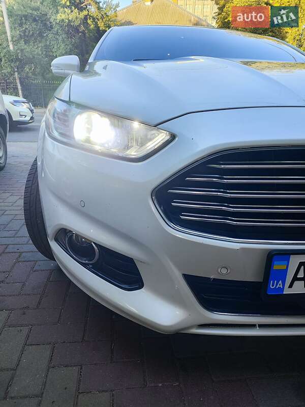 Седан Ford Fusion 2015 в Виннице