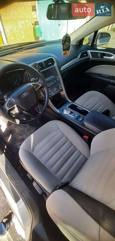 Седан Ford Fusion 2016 в Павлограде