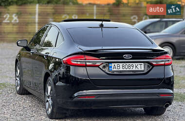 Седан Ford Fusion 2016 в 