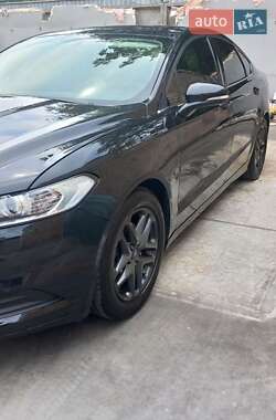 Седан Ford Fusion 2014 в 