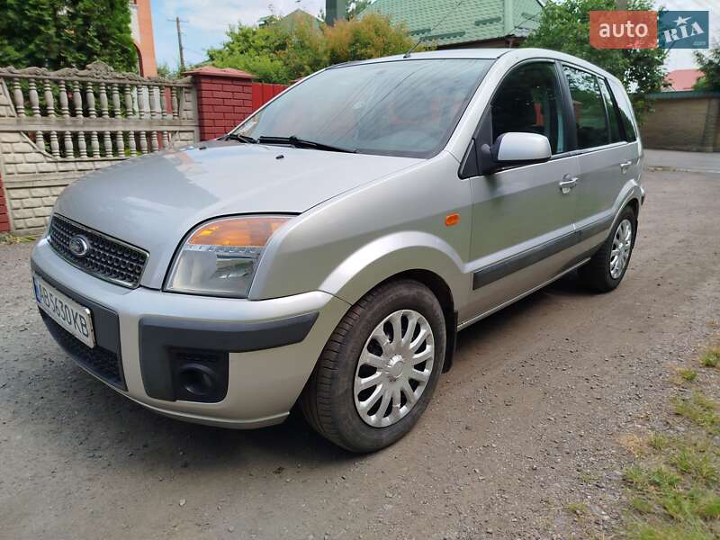 Хэтчбек Ford Fusion 2007 в 