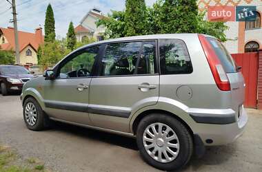 Хэтчбек Ford Fusion 2007 в 