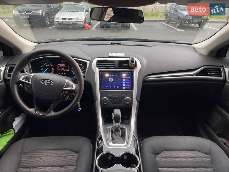 Седан Ford Fusion 2015 в Чернигове