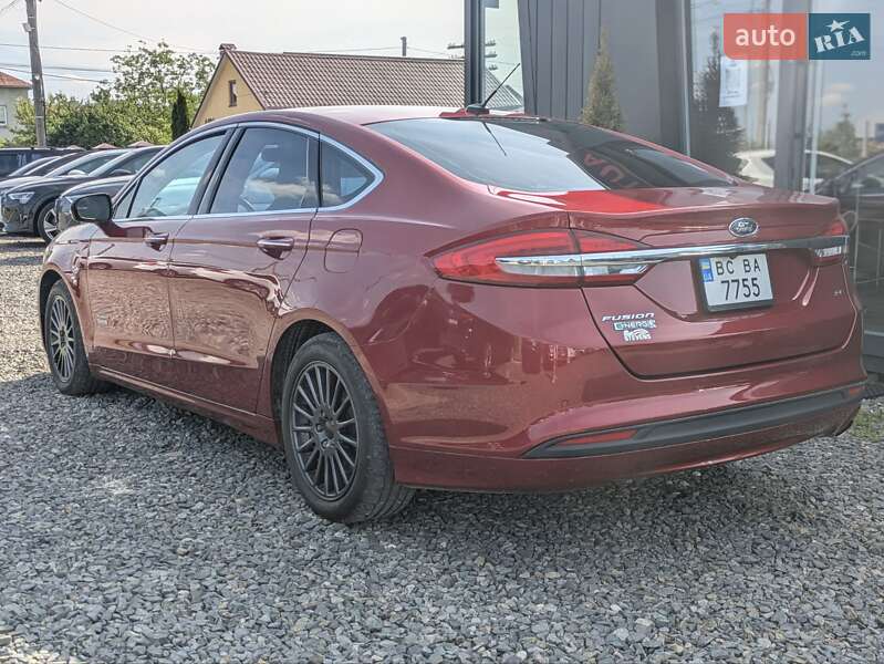 Седан Ford Fusion 2016 в Львове