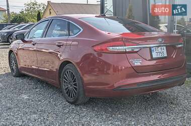 Седан Ford Fusion 2016 в 