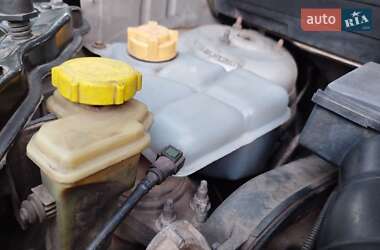 Хэтчбек Ford Fusion 2011 в 