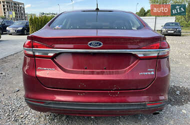 Седан Ford Fusion 2016 в 