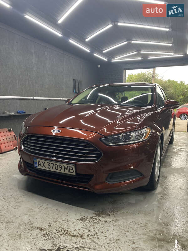 Ford Fusion 2015