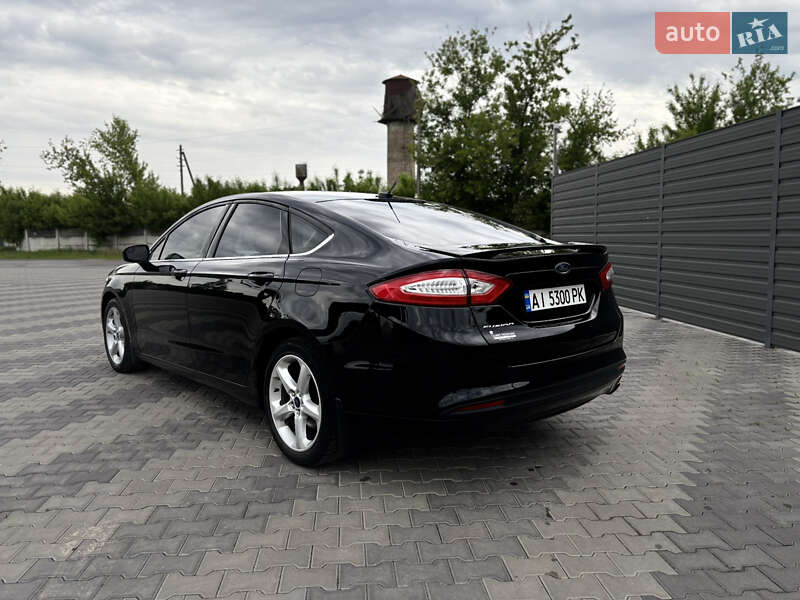 Седан Ford Fusion 2016 в Киеве