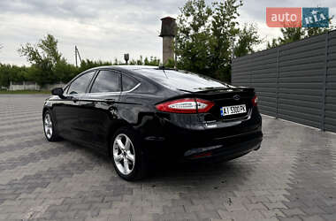 Седан Ford Fusion 2016 в 