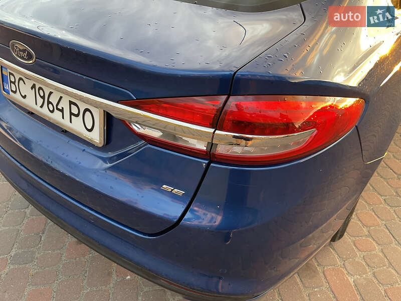 Седан Ford Fusion 2016 в Львове