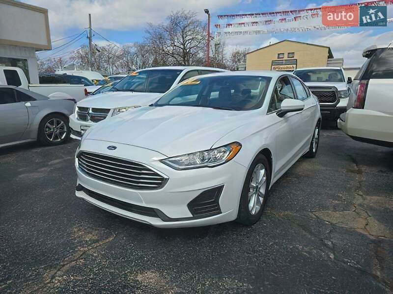 Седан Ford Fusion 2020 в 