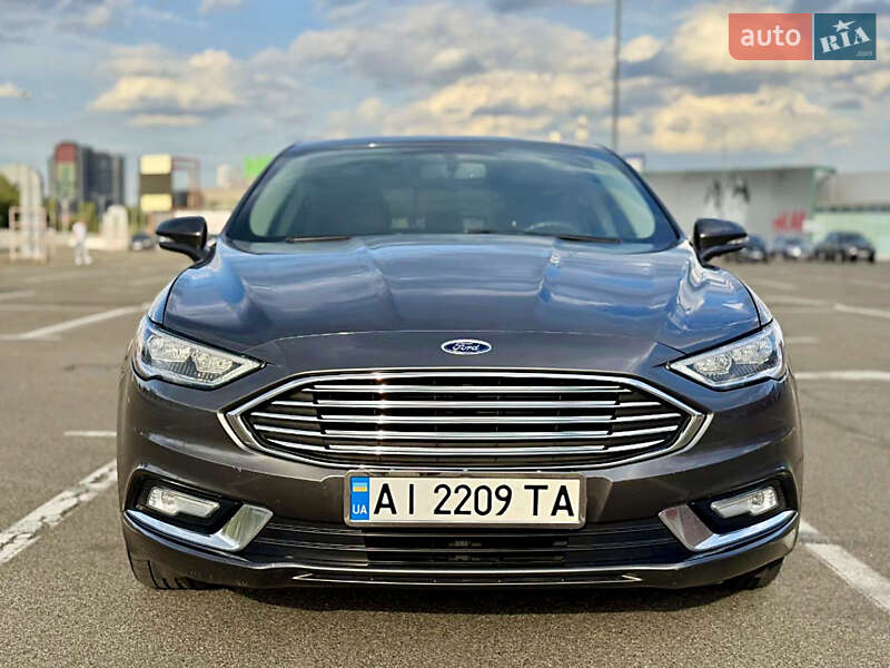 Седан Ford Fusion 2016 в 