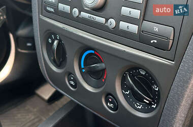 Хэтчбек Ford Fusion 2007 в 