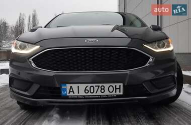 Седан Ford Fusion 2016 в 