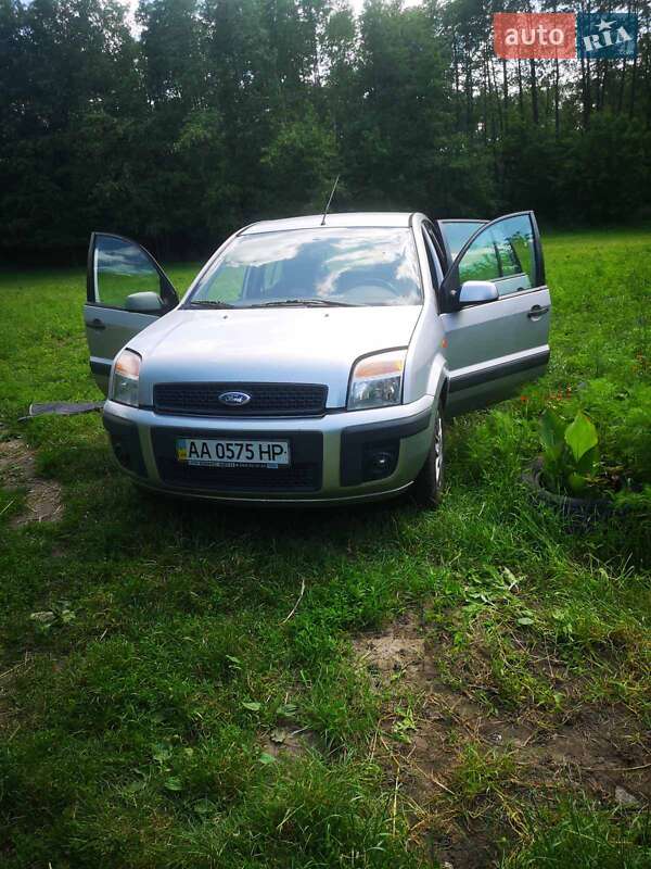 Хэтчбек Ford Fusion 2008 в Виннице