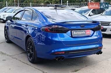 Седан Ford Fusion 2017 в 