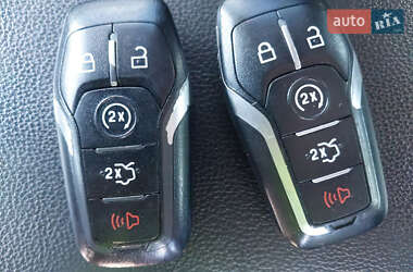 Седан Ford Fusion 2013 в 