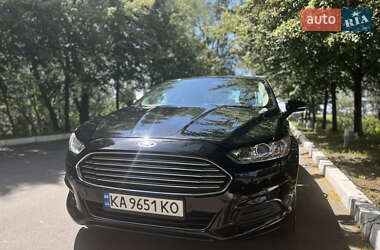 Седан Ford Fusion 2015 в Києві