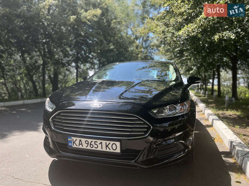 Ford Fusion 2015