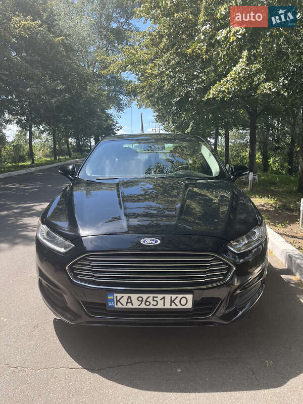 Седан Ford Fusion 2015 в Киеве