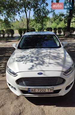 Седан Ford Fusion 2014 в 