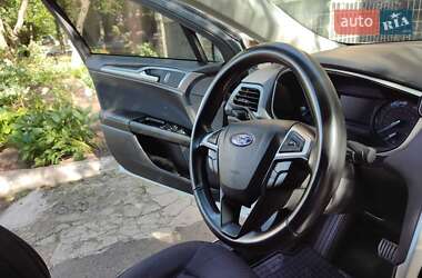 Седан Ford Fusion 2014 в 