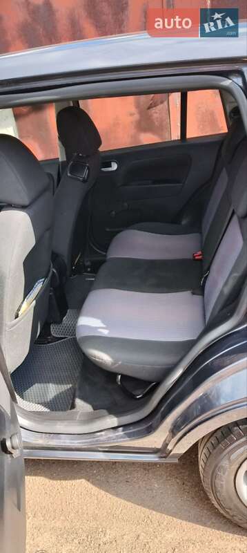 Хэтчбек Ford Fusion 2009 в Киеве